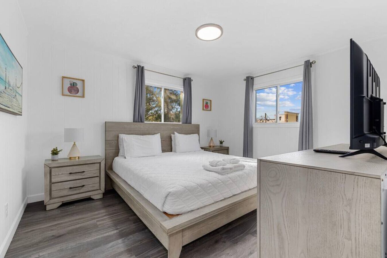 2 chambres, fer et planche à repasser, Wi-Fi gratuit, draps fournis