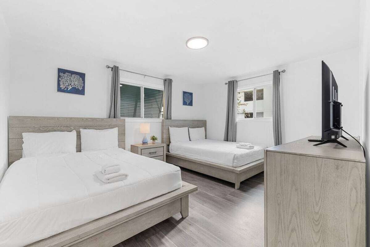 2 bedrooms, iron/ironing board, free WiFi, bed sheets