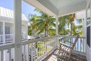 Property grounds - Coral Lagoon Villa 19 With Pool and Wet Slip Rental Option (Marathon)