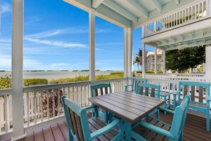 Outdoor dining - Indigo Reef Resort Waterfront Villa 2 With Boat Dockage, Pool, and Sunset-View (Marathon)