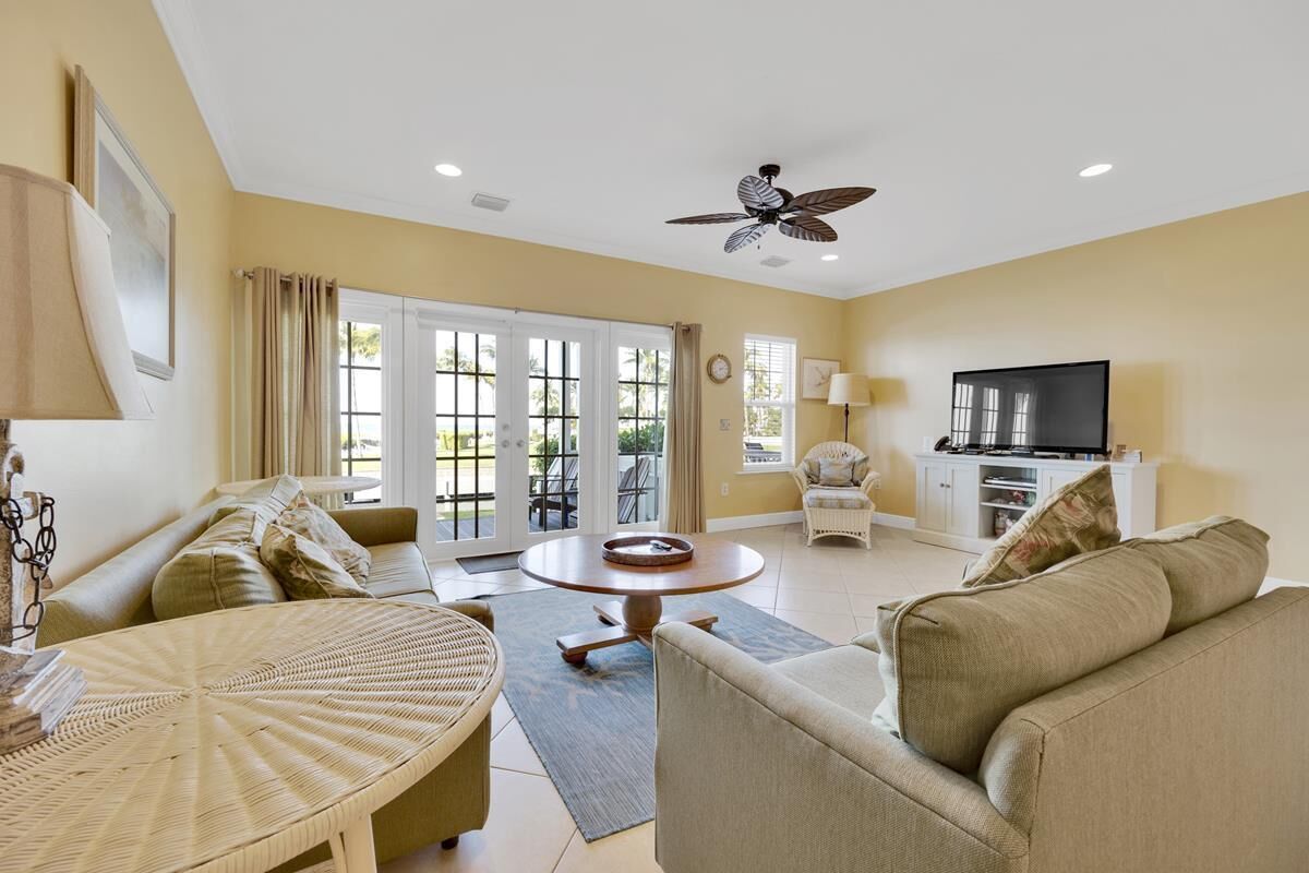 Indigo Reef Resort Waterfront Villa 9 With Boat Dockage, Pool, and Sunset-View