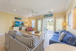 TV, DVD player, stereo - Indigo Reef Resort Waterfront Villa 22 With Boat Dockage, Pool, and Sunset-View (Marathon)