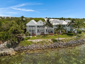 Exterior - Indigo Reef Resort Premium Waterfront Villa 66 With Boat Dockage, Pool, and Sunset-View (Marathon)