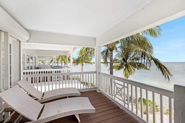 Property grounds - Indigo Reef Resort Premium Waterfront Villa 66 With Boat Dockage, Pool, and Sunset-View (Marathon)