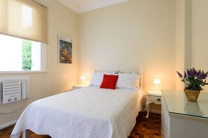 1 soverom, strykejern/-brett, wi-fi og sengetøy