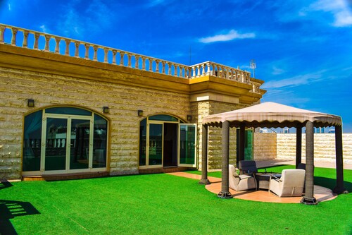 ARJAN QURTUBA SERVICED APARTMENTS