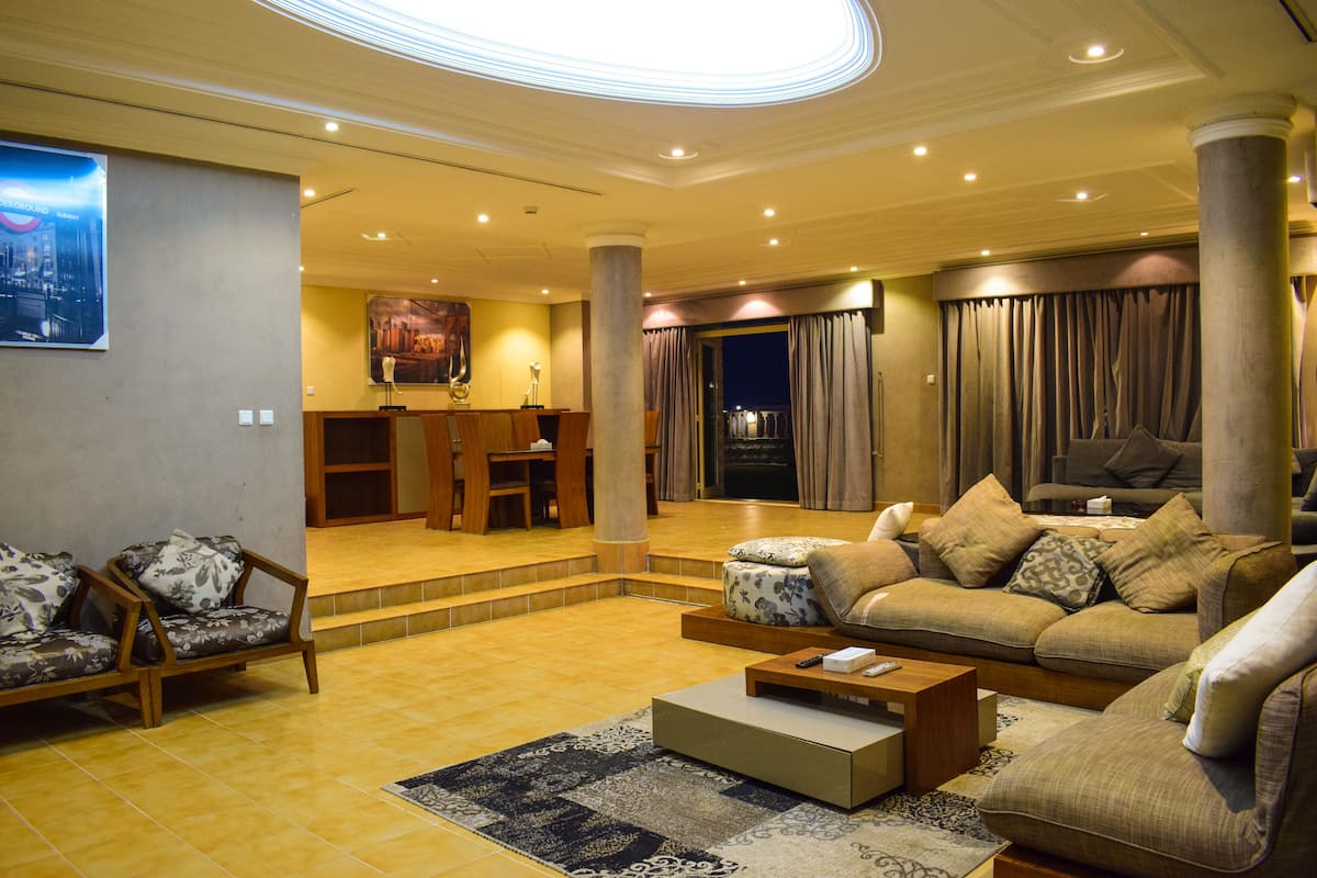 Signature Villa | Living area