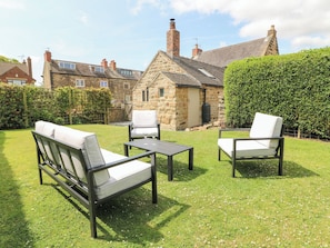 Cottage | Property grounds