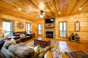 TV, fireplace, DVD player, offices