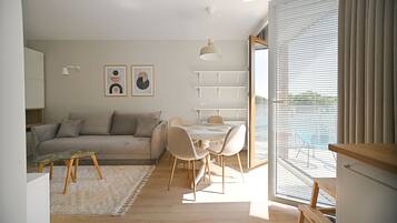 Apartment | 1 bedroom, individually decorated, individually furnished, desk