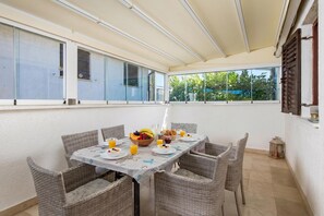 Family House, 4 Bedrooms, Balcony, Mountainside (Family House Rose with Pool) | Dining