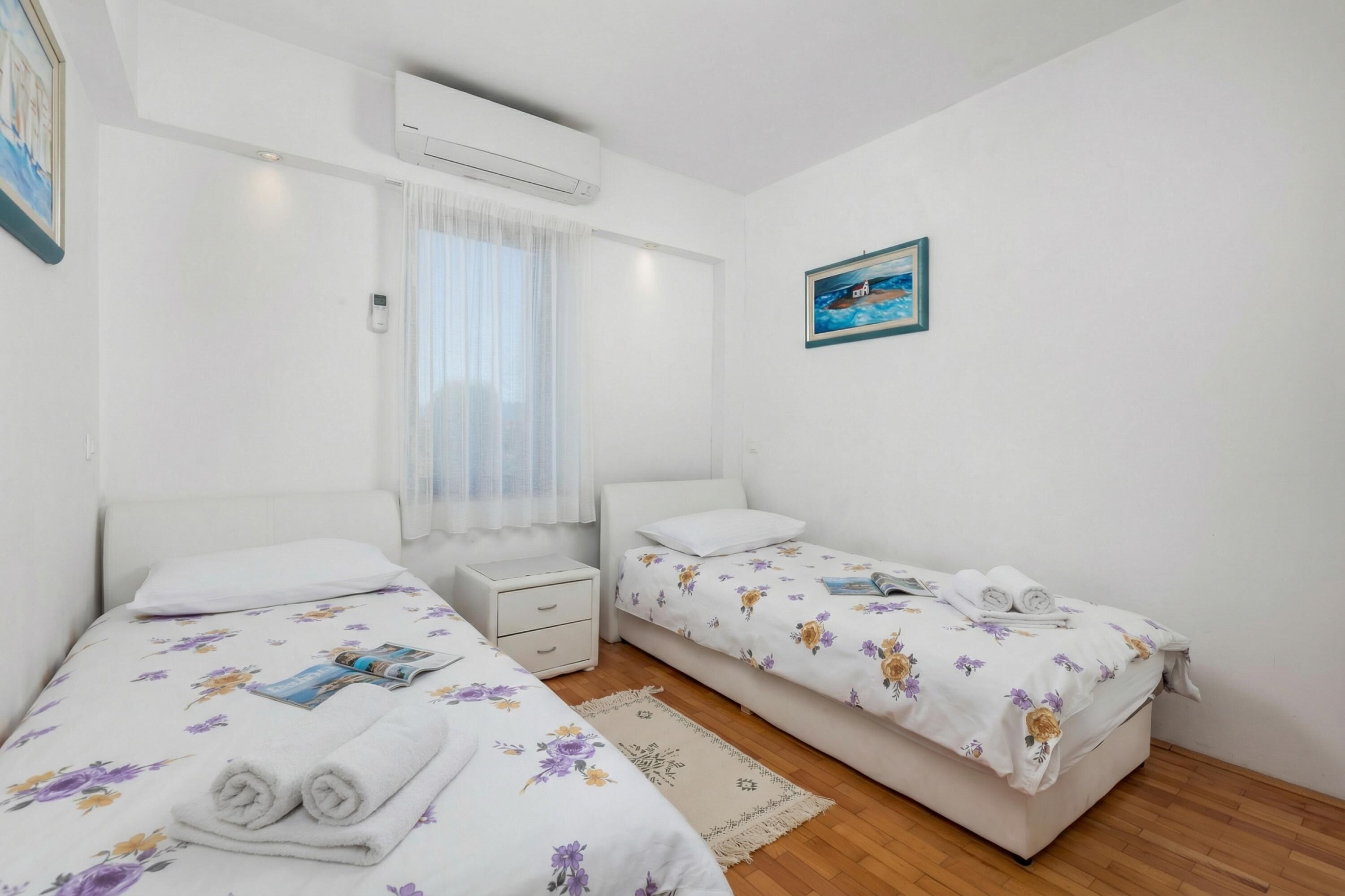 4 camere, ferro/asse da stiro, Wi-Fi gratuito, lenzuola