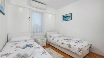 4 camere, ferro/asse da stiro, Wi-Fi gratuito, lenzuola