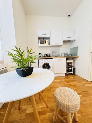 Interior - MIMONT 29 (Cannes)