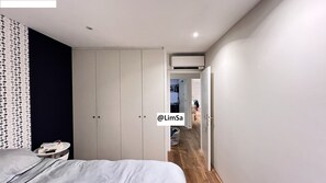 4 bedrooms, iron/ironing board, travel cot, WiFi