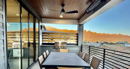Exclusive Retreats Desert Vista 6 Bedroom all Suites - Ultimate Vacation Home