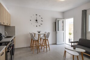 Dining room - Cycladic Sunlight 2bedroom House (Paros)