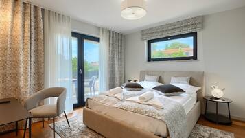 3 camere, una cassaforte in camera, una scrivania, insonorizzazione