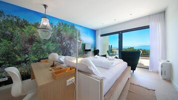 Luxury Villa, 5 Bedrooms, Private Pool, Sea View | 5 bedrooms, in-room safe, desk, free WiFi