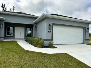 Exterior - Tranquility Resort Villa (Cape Coral)