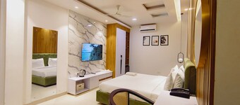 Hotel ELite Millennium City Gurgaon