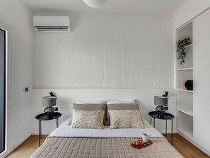 3 bedrooms - Sanders Tower Centre - Lovely 2-bdr Apt w/ Terrace (Thessaloniki)