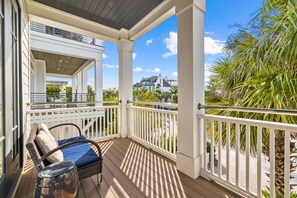 Property grounds - Wave on Wave|Easy Beach Access|Private Pool|Gulf Views|Directly on 30A (Santa Rosa Beach)