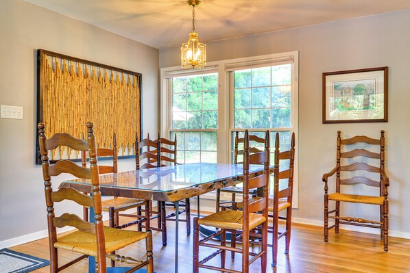 House (3 Bedrooms) | Interior - 2 Mi to Dtwn Greensboro: Centrally Located Home (Greensboro)