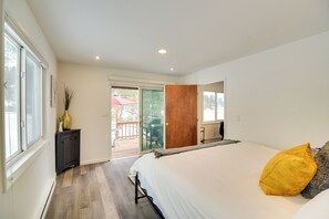 House (4 Bedrooms) | Interior - 6 Mi to Staunton State Park: Conifer Home w/ Deck (Conifer)