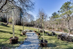 Interior - Luxe Highlands Haven w/ Fire Pit + Hot Tub! (Highlands)