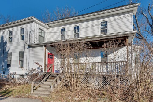 Cozy Dover Vacation Rental w/ Fire Pit & Grill