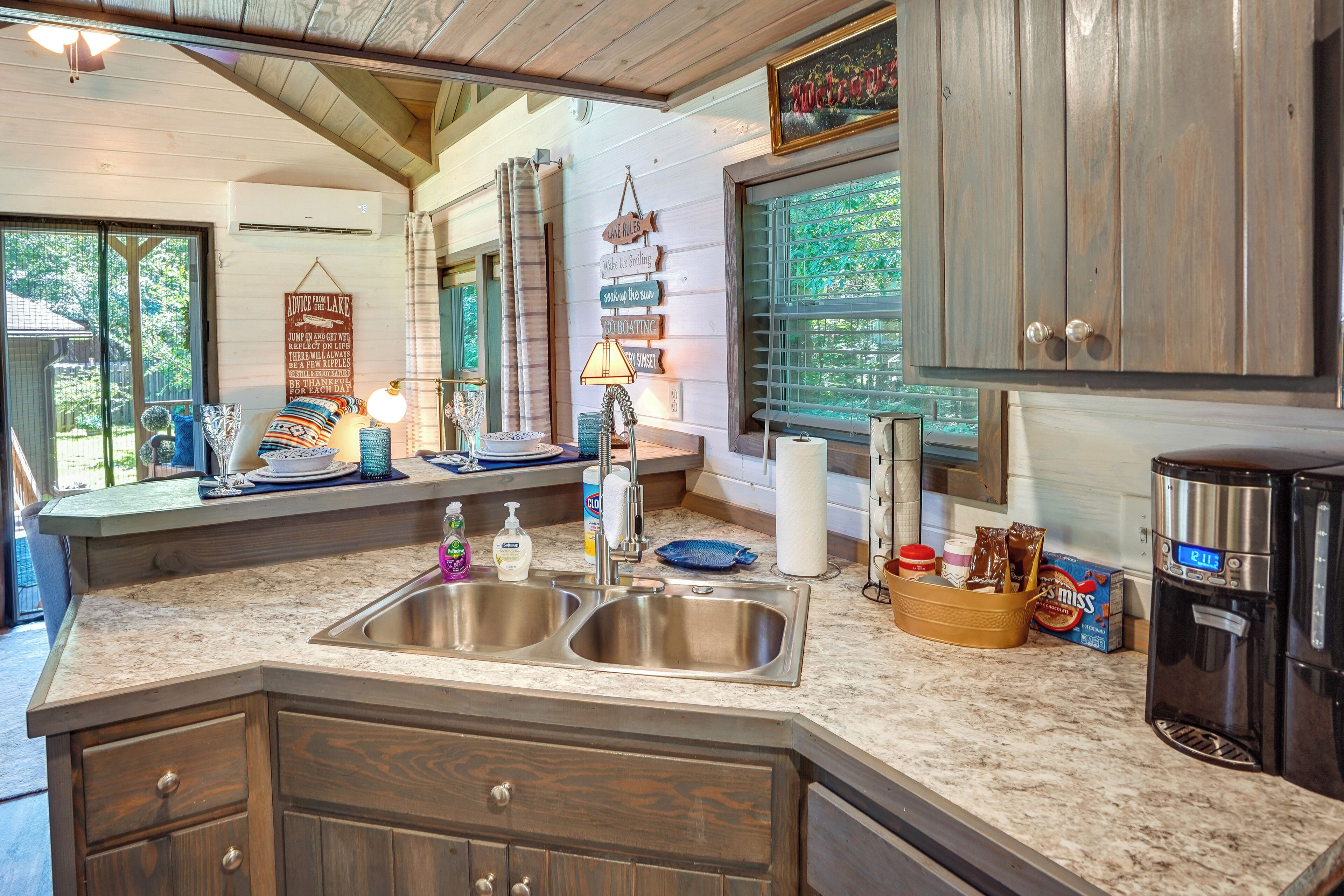 المنشأة من الداخل