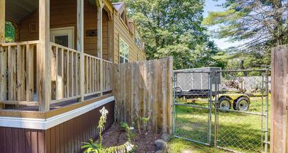Mayfield Tiny Home w/ Porch, Walk to Beaches!
