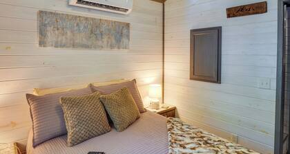 Mayfield Tiny Home w/ Porch, Walk to Beaches!