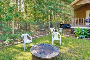 House (1 Bedroom) | Interior - Mayfield Tiny Home w/ Porch, Walk to Beaches! (Mayfield)