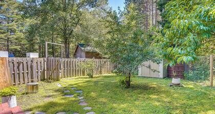 Mayfield Tiny Home w/ Porch, Walk to Beaches!