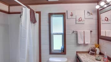 House (1 Bedroom) | Interior