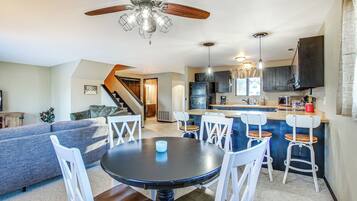 Apartment (2 Bedrooms) | Front of property