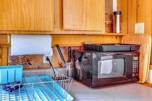 Apartment (0 Bedroom) | Interior