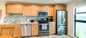 Marco Island Waterfront Condo w/ Community Pool!