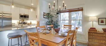 Charming Appomattox Home: Half-mi to Main Street!