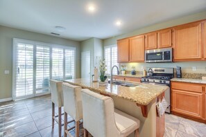 House (3 Bedrooms) | Interior - 1 Mi to Coachella: Indio Home w/ Community Perks! (Indio)