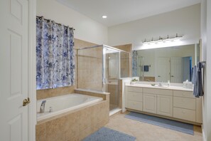 Interior - Fort Myers Vacation Rental w/ Pool Access! (Fort Myers)