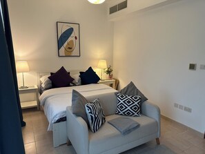 2 slaapkamers, een strijkplank/strijkijzer, wifi, beddengoed