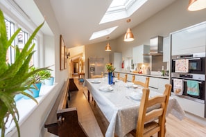 Fridge, microwave, oven, dishwasher - The Pottage, Hoxne, Suffolk (Hoxne)