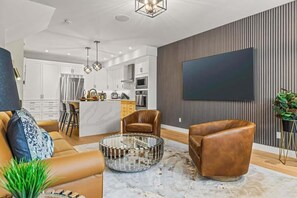 TV, fireplace, stereo, offices