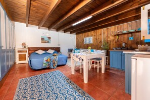 2 bedrooms, free WiFi, bed sheets - Cabaña Madera Junto al mar (CN)