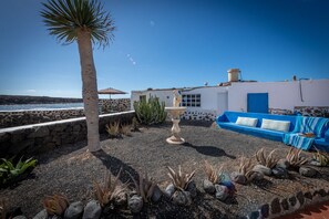 Terrace/patio - Beautiful house seafront (CN)