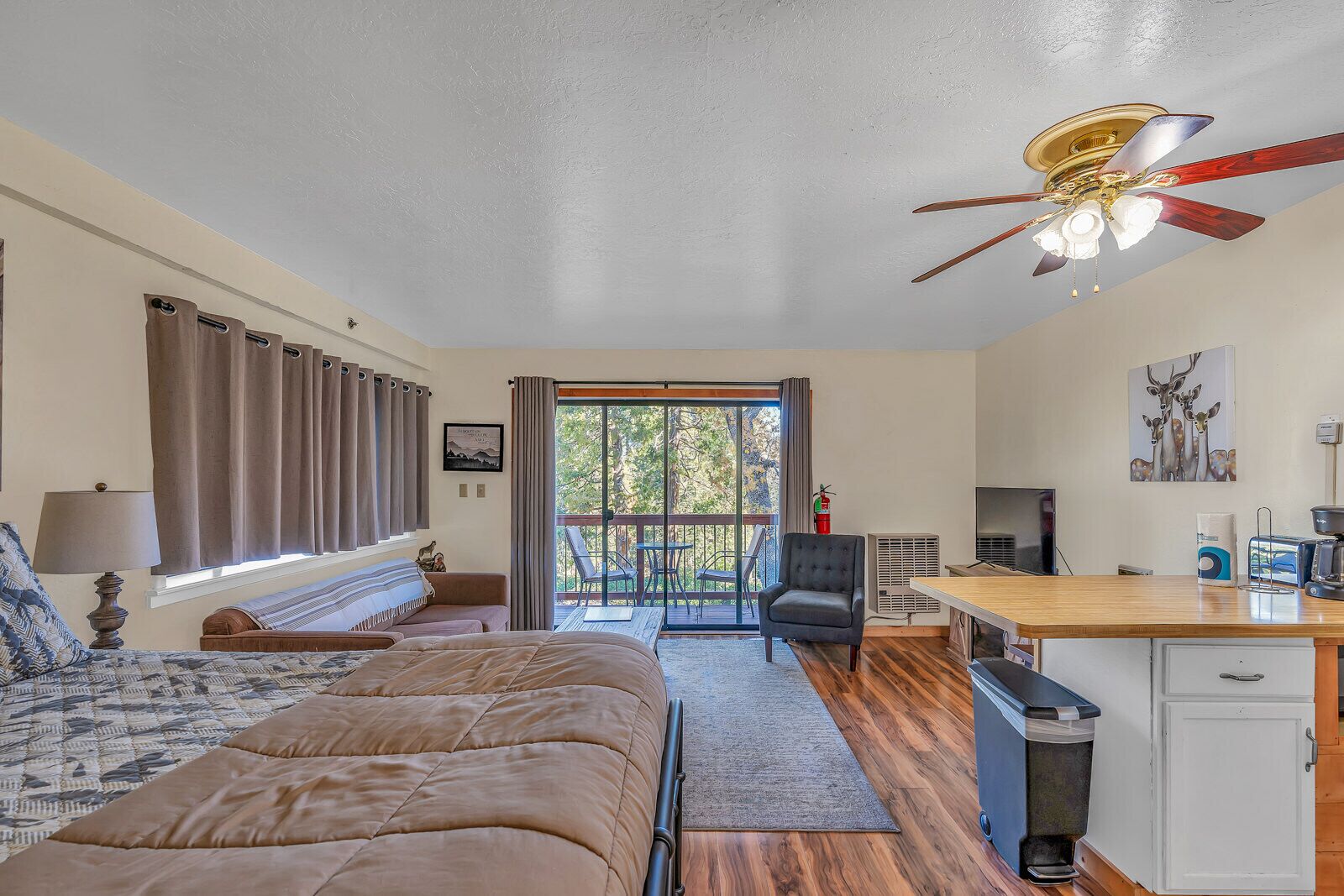Cozy Corner – Close to all Yosemite's Glory!