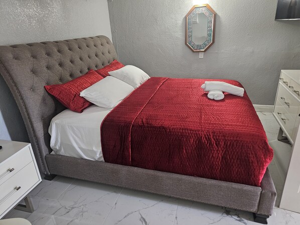 1 bedroom, iron/ironing board, WiFi, bed sheets